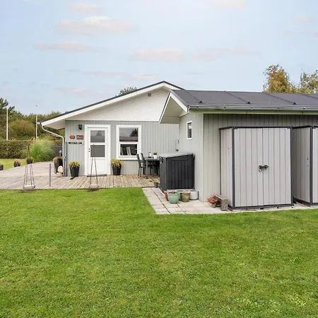 Сasa de vacaciones Cozy In Sydals With Sauna *